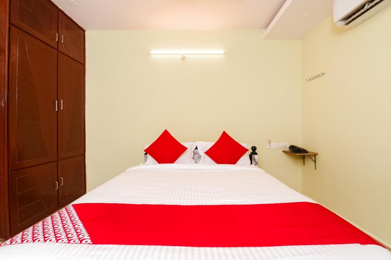 Oyo 26234 Annapurna Nilayam Hotel Vijayawāda Exterior foto